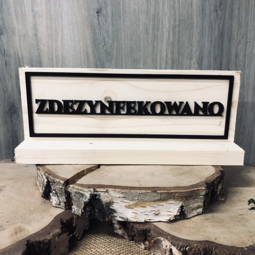 DREVENÝ TANIER DEZINFEKOVANÝ REŠTAURÁCIA BAR