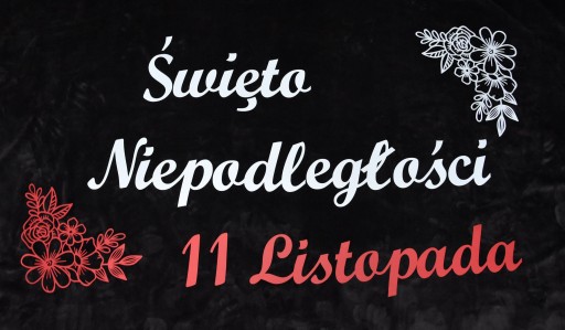 vlastenecká výzdoba tabuľa vitrína leták škol