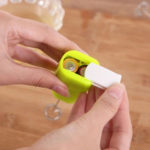 SPeňovač mlieka MINI elektrický MIXÉR Manuál