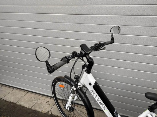Zrkadlo na bicykel s nastaviteľnými riadidlami