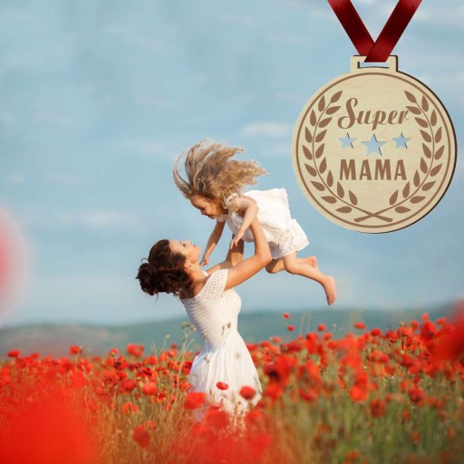 MEDAILA drevená SUPER mama STUHA DEN MATKY LAURY