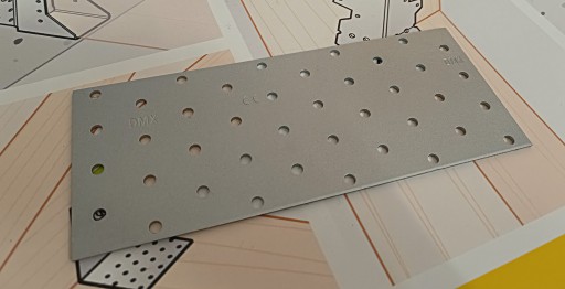 PERFOROVANÝ PLACHT PLOCHÁ TYČ TESNENIE PLACHTA 80x200x2,0MM