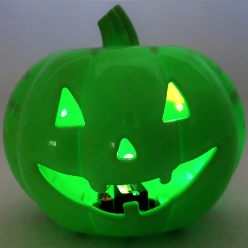ZELENÁ TEKVICOVÁ BLIKAJÚCA LED HALLOWEENSKÁ LAMPA BATERIOVÁ DEKORATÍVNA