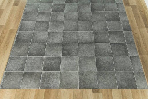 šírka 2,5 m GRAFITOVÝ FLEXIBILNÝ PVC KOBEREC BINGO FRED AKO BETÓNOVÉ OBKLADY