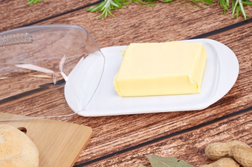 BUTTER DISH biela nádoba na maslo s priehľadným krytom 11x18 cm