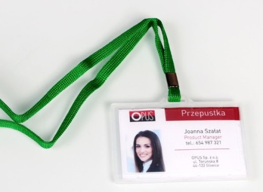 ID držiak s lanyard páskou 90x56 mm zelený