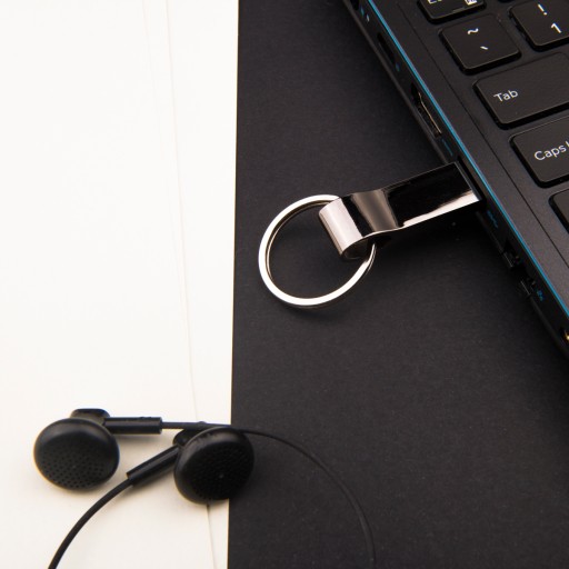 Kovový prívesok mini 1 GB USB 2.0 + GADGET NA GRAVÍROVANIE LOGA