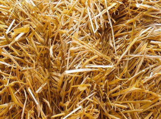 XXL pšeničná slama, podstielka do búdy pre psa, pod jahody, izolácia 3KG