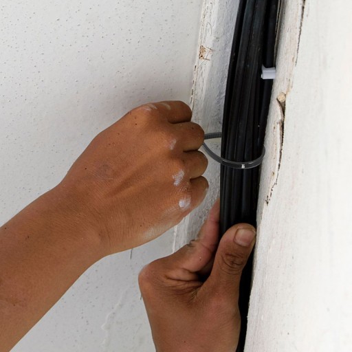 Sťahovacie pásky 100 ks sťahovacie pásky silné čierne 2,5x100 mm