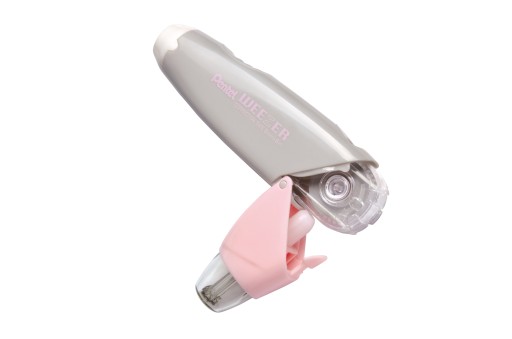 MODRÝ KOREKTOR V 6M PÁSKE S VYSÚČACÍM HROTOM PENTEL