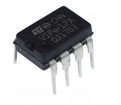 VIPER12A DIP8 IC