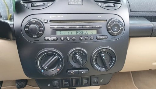 RÁM RÁDIA 1DIN VW NEW BEETLE 1998-2010 ČIERNA