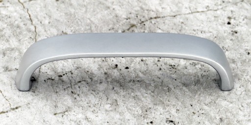 ÚCHYTKA NÁBYTKU KUCHYŇSKÁ SKRIŇKA ÚCHYTKA ZÁSUVKA ÚCHYTKA MATNÁ CHROM. 96MM