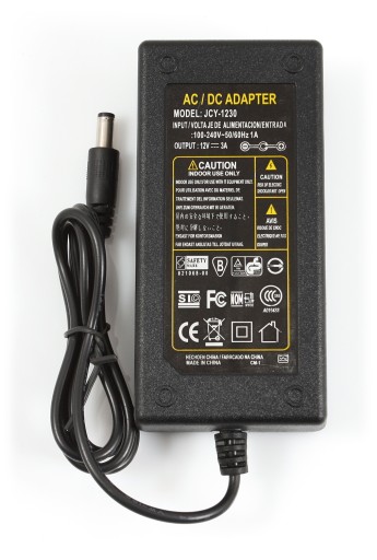 NAPÁJACÍ ZDROJ 12V 36W 3A STOLNÝ PRE LED PÚHY
