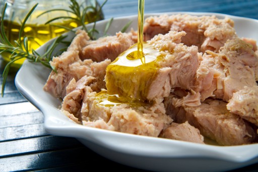 Tuniak v RASTLINNOM OLEJI 170g KIER veľké kusy