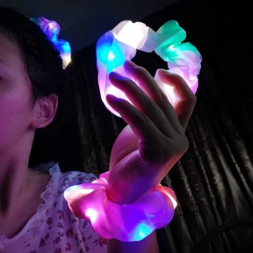 ŽIARIVÝ MATERIÁL LED GUMA NA VLASY_8 farieb
