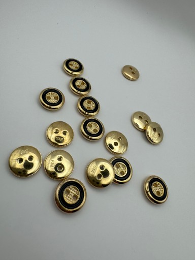 Plastový gombík, zlato čierny, 12 mm, 2 KS