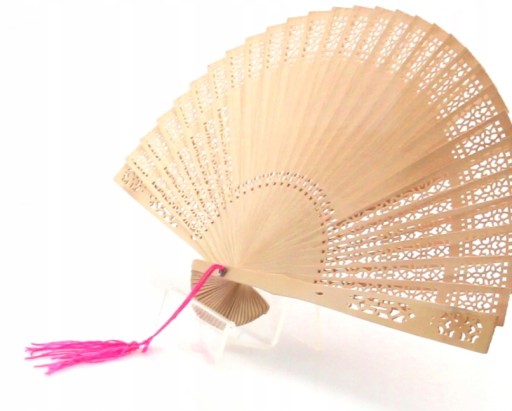 WOODEN FAN (dře- vený), openwork