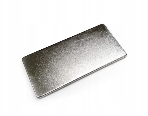 NEODYMOVÝ MAGNET 40x20x1 mm 1 kus