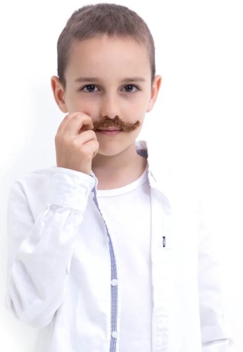 ČIERNOHNEDÉ UMELÉ fúzy PRE ŠERIF GENTLEMAN KÚZELNÍK