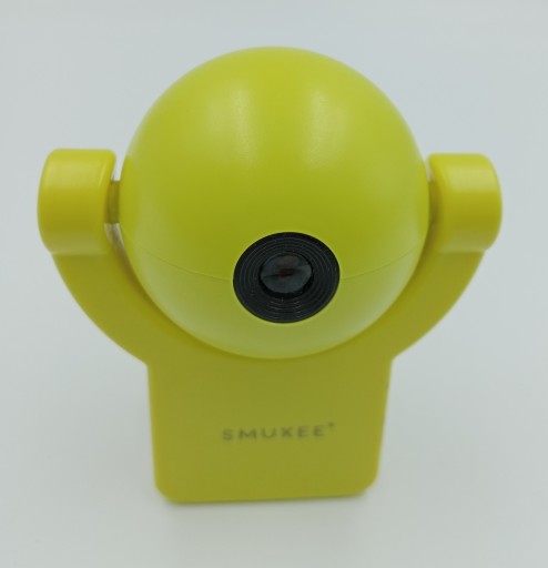Nočná lampa do zásuvky s rozprávkovým displejom