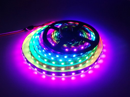 Magic 30 LED pás 1m 12V 5050 RGB WS2811 Digitálny