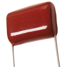 Kondenzátor MKT 820nF/400V r=20mm - 2 ks
