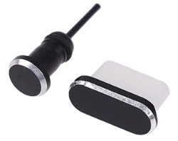 ZÁSTRČKA NA TELEFÓN, USB C A NABÍJACIE KONEKTORY JACK