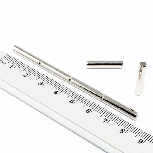 VALEC NEODYMOVÝ MAGNET 4x20 N38 SADA 8 ks