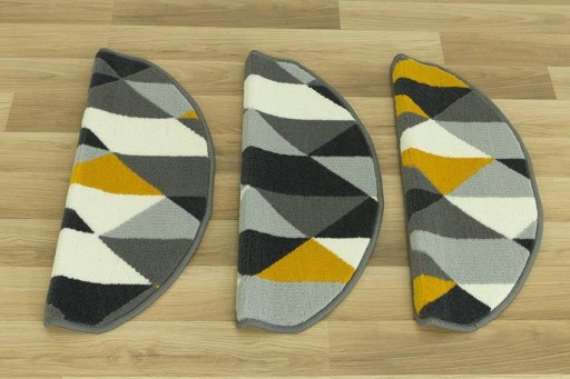ŽLTOSÉ POKRÝVKY NA SCHODY TROJUHOLNÍKOVÉ KOBERCE 60 cm x 24 cm + 3 cm