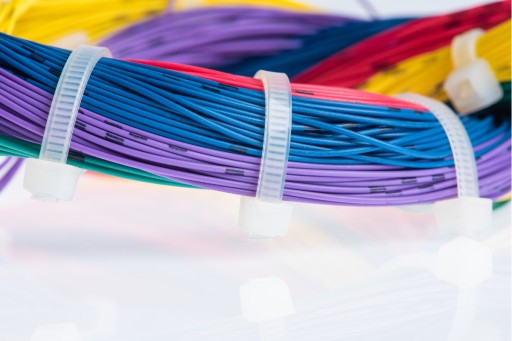 CABLE TAPE páska na viazanie káblov 3,6x100mm 200ks ZELENÁ