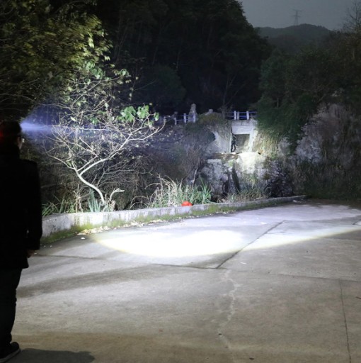 LED čelovka, široký rozsah 230°