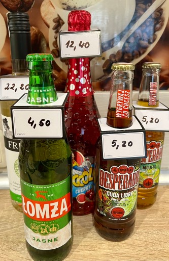Cenníky fliaš, fľaša, likérka, čierny papier, kartón, 100