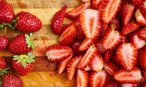 MED S JAHODOU 250G PASIEKA SIENKIEWICZ