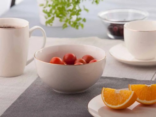 Porcelánová jedálenská misa Altom Design Bella Złota Linia, šalátová misa, 14 cm