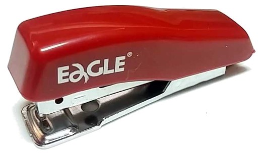 ČERVENÁ kancelárska zošívačka pre vysoké školy, do 8 listov Eagle, NICE a LIGHT