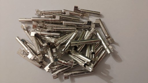 STAUBLI ORIGINÁLNY ČEPOVÝ KONEKTOR DO ZÁSUVKY MC4 4mm