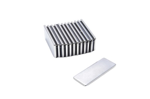 Neodymový tanierový magnet MPŁ 40x15x2 N38