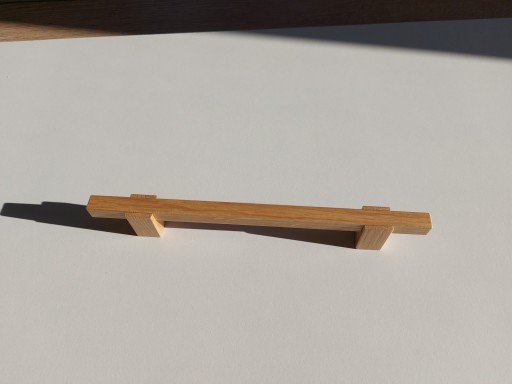 Drevená nábytková rúčka z dubu, dĺžka: 230 mm