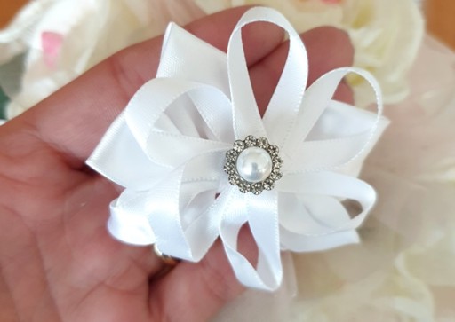 VLASOVÁ ČIAPKA BIELA mašľa Pearl Communion