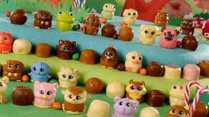 CHOCOTINIS PRALINE FIGURKA prekvapenie