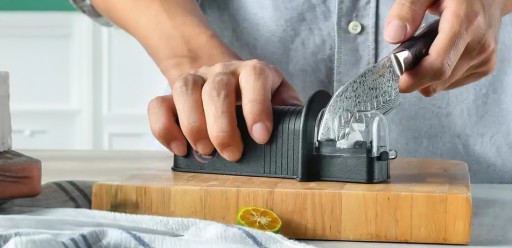 BRÚSENIE NOŽOV, VAŠE NOŽE VŽDY OSTRÝ KERAMICKÝ BRUSNÝ KAMEŇ