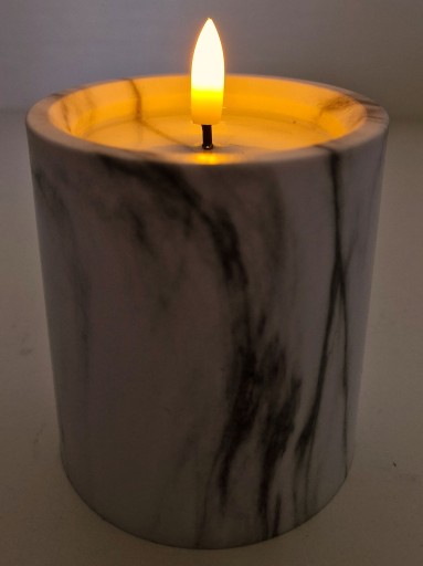 Mramorová EFFECT LED sviečka 10 cm 9,5 DEKORATÍVNA sivobiela