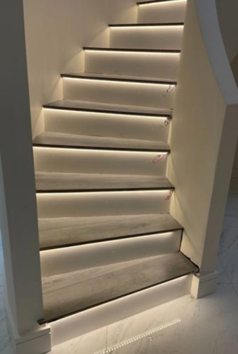 LED pásik na schody/schodíky, neutrálna biela, 12V