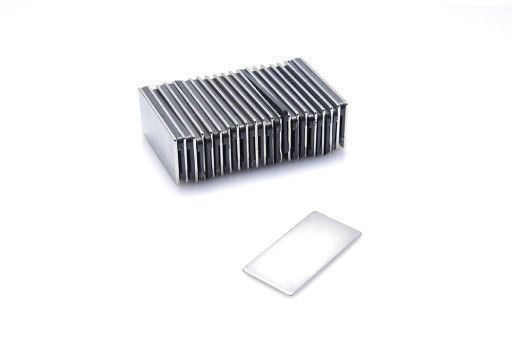 Neodymový tanierový magnet MPŁ 30x15x1 N38 10 ks.