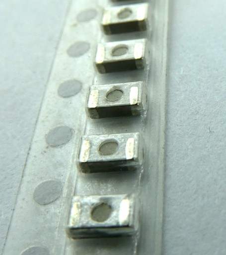 MLCC SMD 1.5nF 1500pF 1% 100V DC 1206 10ks