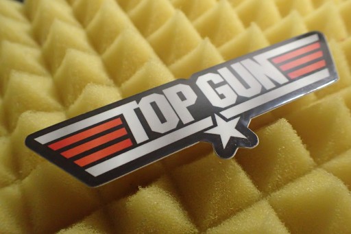 NÁLEPKA NA PISTOLU TOP GUN MAVERICK NÁLEPKA 10,3 x 3,1 cm