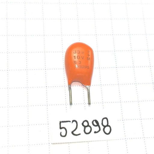 Pevný Al kondenzátor 33uF 10V R5 20% 122-SAL x10