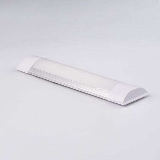 Prisadené LED svietidlo 30cm 9W do dielenskej garáže