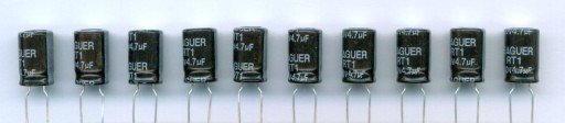 4,7 uF 400 V 4,7 µF 400 V (10 KS) ELEKTROLYTICKÝ KONDENZÁTOR